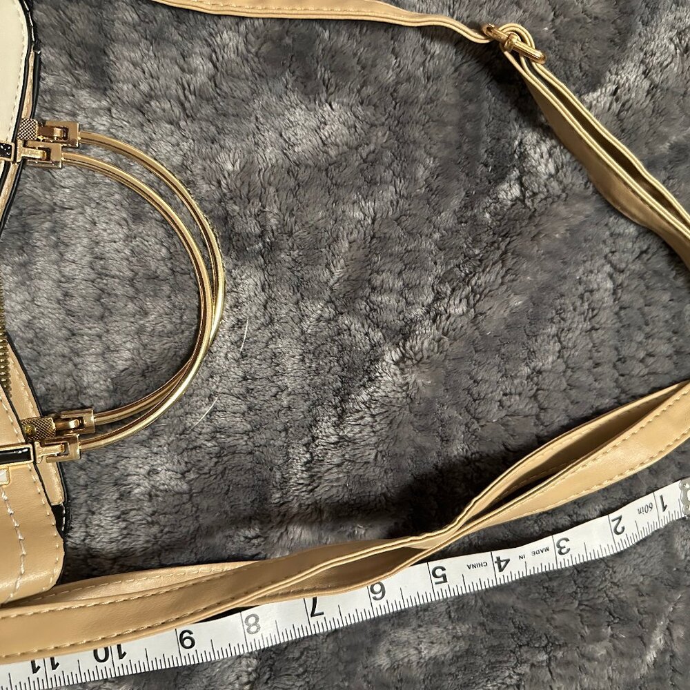 Purse - Picture 6 of 9